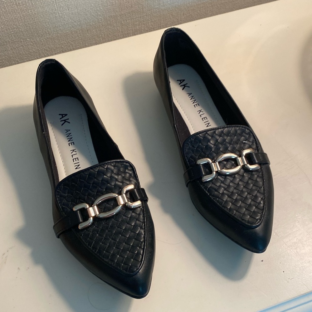 Anne Klein Akoctabia Black Weave Slip on Loafer | Size 8